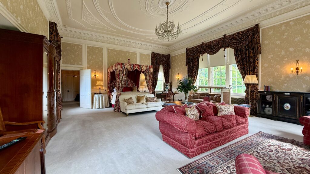 Suite in Glenapp Castle